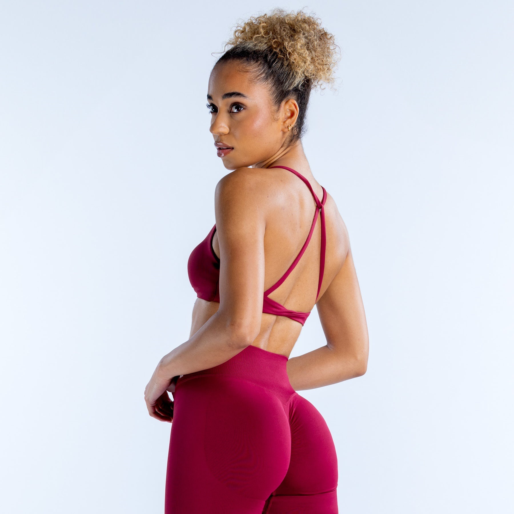 Yoga Dance & Fitness Center Llc - Damen Rückenfreies Neckholder-Twist-BH-Top – Dynamische Unterstützung